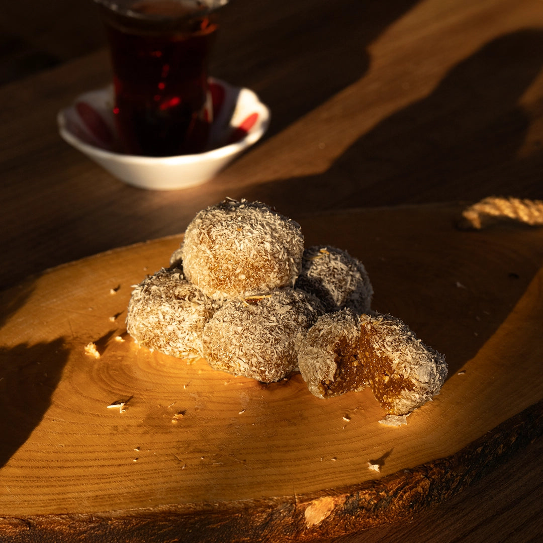 Hindistan Cevizli Atom